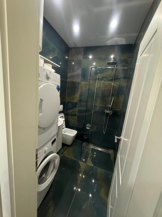 Altair Apartment Tirana Bagian luar foto